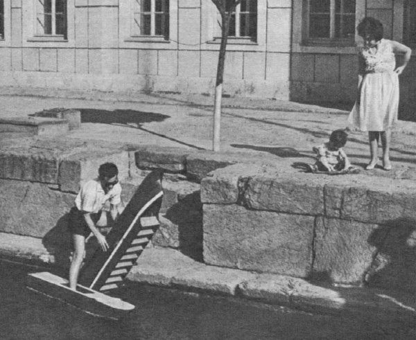 suda-yuruyen-adam-2-600x491